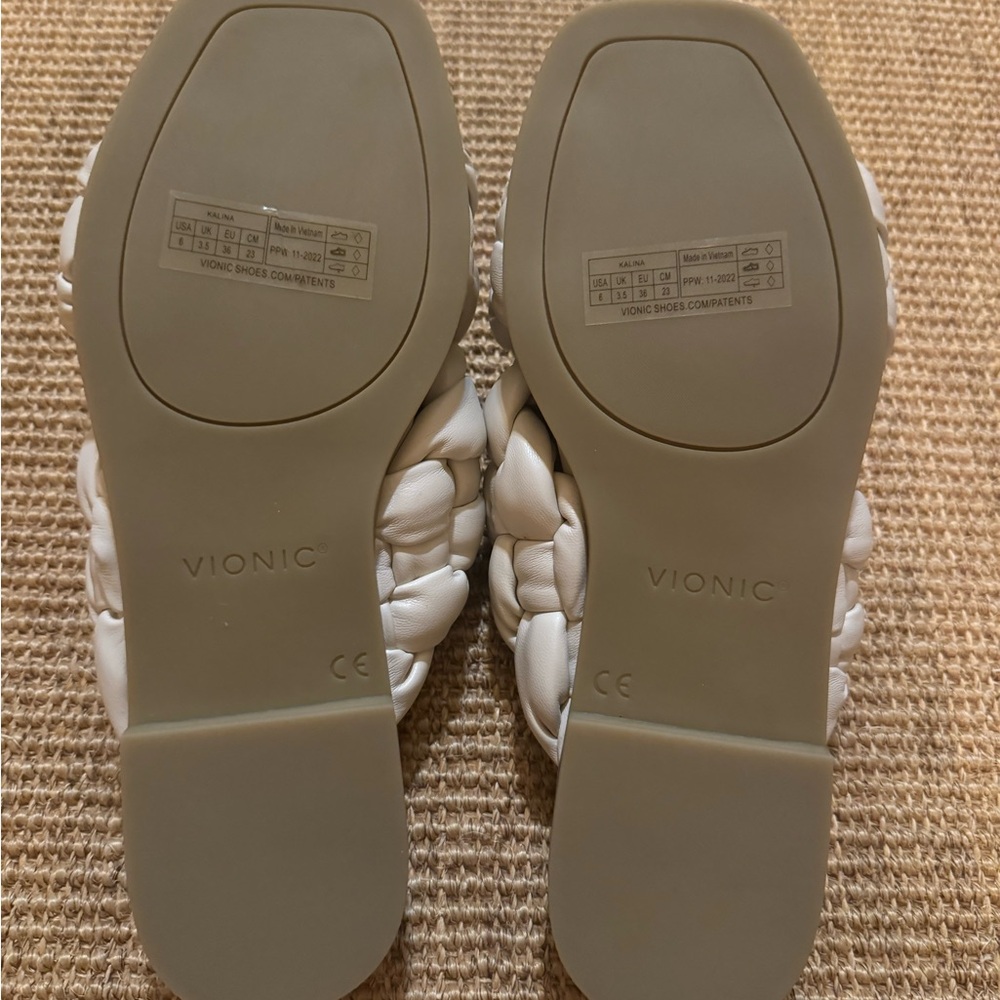 Vionic Cream Kalina Braided Slip-On Sandal
Size: 6 / Width: M - Picture 9 of 10